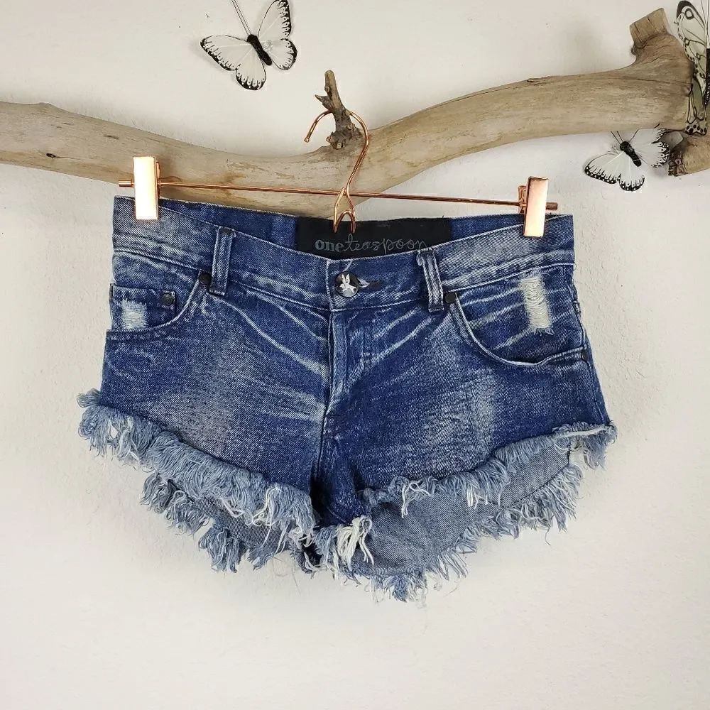 One teaspoon button fly cheeky distressed short